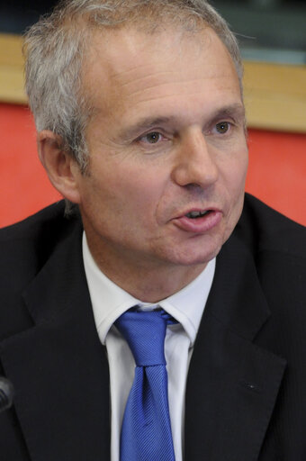 Photo 19 : United Kingdom's Minister for European Affairs David Roy Lidington attends a meeting with MEPs in Strasbourg