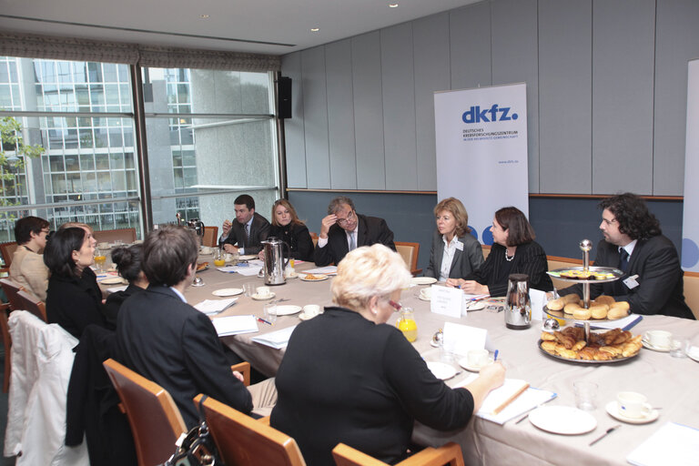 Foto 16: Press Breakfast on cancer prevention with the German Cancer Research Center