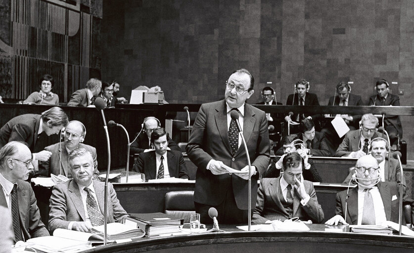 Hans-Dietrich GENSCHER, Minister for Foreign Affairs of the Federal Republic of Germany and President in Office of the Council of the European Communities, during the plenary session from December 11 to 15, 1978, in Luxembourg.