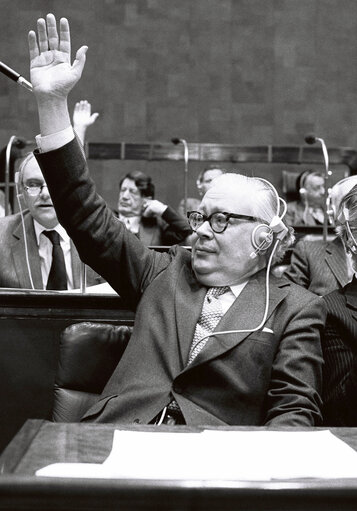 Geoffrey RIPPON during the plenary session from December 11 to 15, 1978, in Luxembourg.