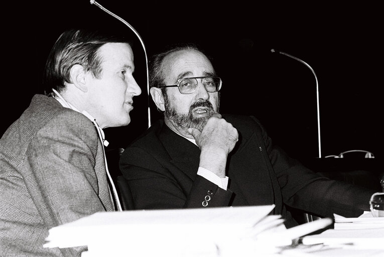 Schelto PATIJN and Edouard PISANI (R) during the plenary session from December 11 to 15, 1978, in Luxembourg.