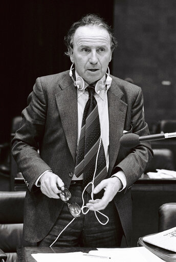 Gerald L'ESTRANGE during the plenary session from December 11 to 15, 1978, in Luxembourg.