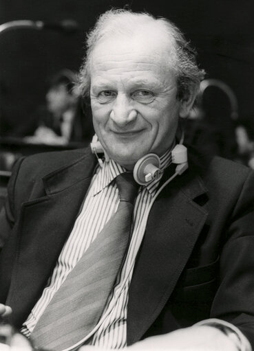 Michael HERBERT during the plenary session from December 11 to 15, 1978, in Luxembourg.