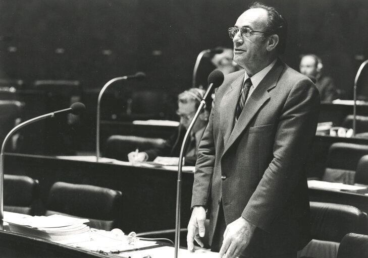 Michel COINTAT during the plenary session from December 11 to 15, 1978, in Luxembourg.