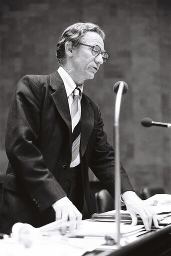 Ruairi BRUGHA during the plenary session from December 11 to 15, 1978, in Luxembourg.