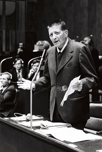 Giorgio AMENDOLA during the plenary session from December 11 to 15, 1978, in Luxembourg.