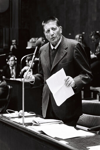 Giorgio AMENDOLA during the plenary session from December 11 to 15, 1978, in Luxembourg.