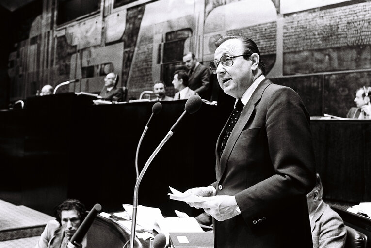 Hans-Dietrich GENSCHER, Minister for Foreign Affairs of the Federal Republic of Germany and President in Office of the Council of the European Communities, during the plenary session from December 11 to 15, 1978, in Luxembourg.