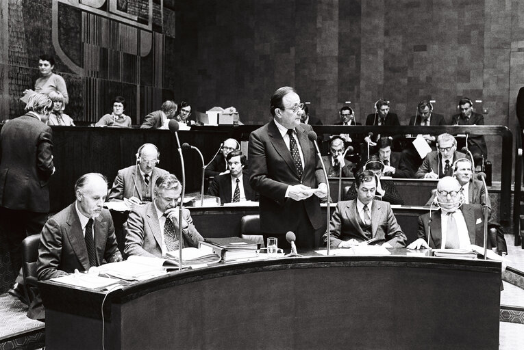 Hans-Dietrich GENSCHER, Minister for Foreign Affairs of the Federal Republic of Germany and President in Office of the Council of the European Communities, during the plenary session from December 11 to 15, 1978, in Luxembourg.