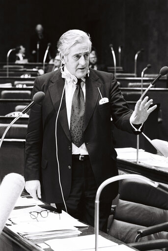 James SCOTT-HOPKINS during the plenary session from December 11 to 15, 1978, in Luxembourg.