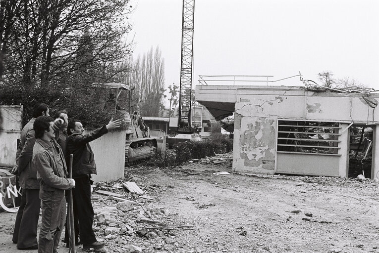 Foto 10: Demolition of the former EP building in Strasbourg, November 1978..