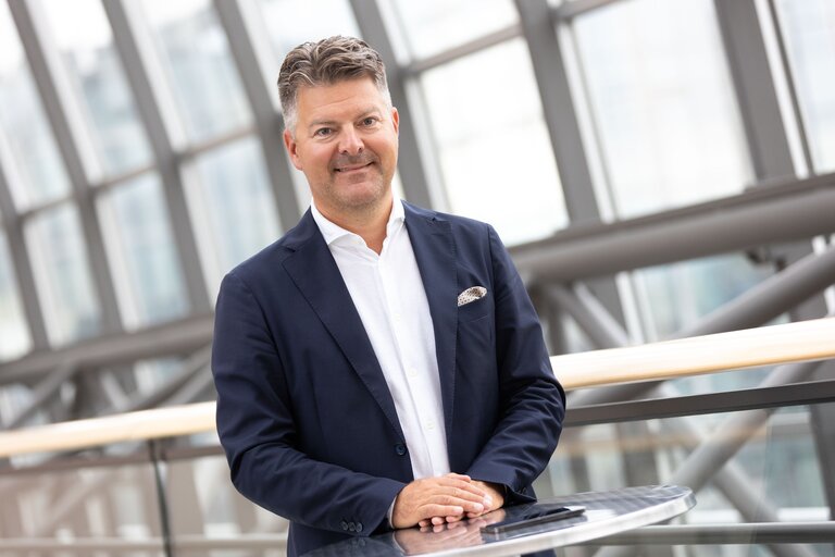 Suriet 8: Andreas Schwab in the EP in Brussels