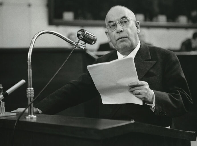 Photo 9: European Parliamentary Assembly on the 30th of March 1962