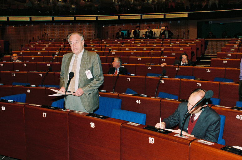 Photo 16: Plenary Session in Strasbourg in December 1992