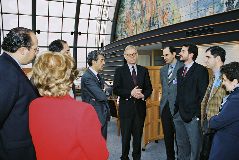 Photo 10 : EPP group members meet with Carlos Jose ITURGAIZ ANGULO, member of the Basque Parliament