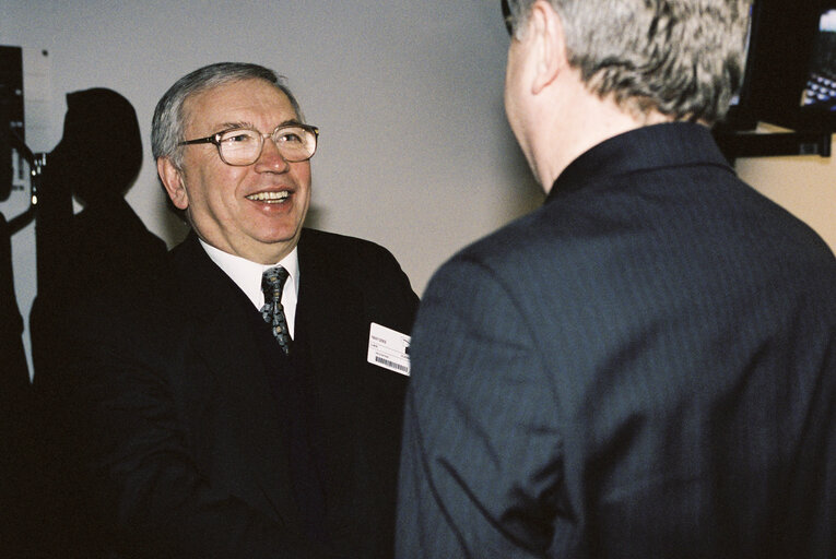 Zdjęcie 4: EP President meets with Russian diplomat Vladimir LOUKIN in Strasbourg