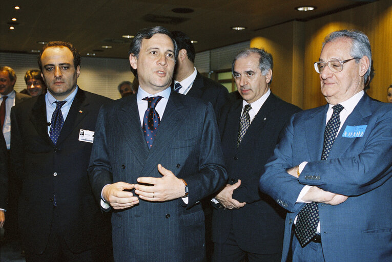 Photo 1: EP President meets with Antonio TAJANI