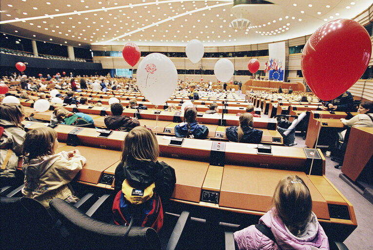 Foto 13: Open days at the European Parliament in Brussels on May 2002.