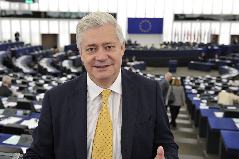 Fotogrāfija 7: MEP portrait