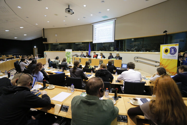 Fotografie 17: Roundtable discussion - Europe on the far right. Developments and strategies against