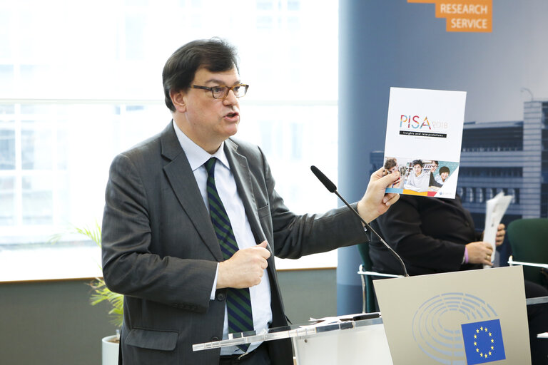 Fotografi 23: Policy round table on ' Where all students can succeed: Analysing the latest OECD Programme for International Student Assessment (PISA) results '