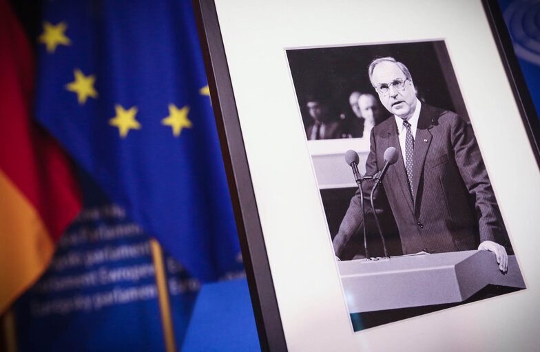 European Ceremony of Honour for Dr. Helmut KOHL, Former Chancellor of the Federal Republic of Germany and Honorary Citizen of Europe (1930 - 2017) at the European Parliament in Strasbourg - Portrait of Helmut KOHL