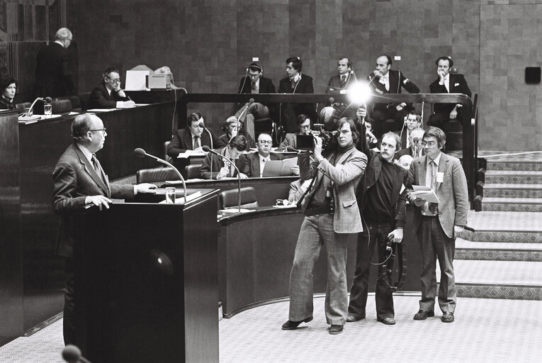 Portraits of Roy JENKINS in a Luxembourg session