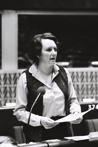 Nuotrauka 3: The MEP Simone M.M. MARTIN during a session in Strasbourg in March 1980.