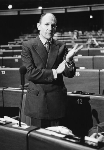 Sir Christopher J. PROUT speaks in plenary session in February 1987