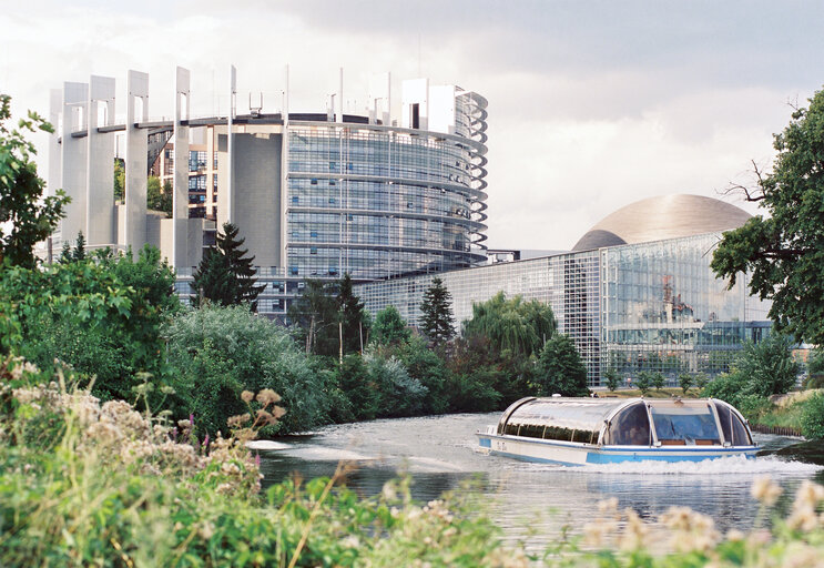 Exterior view of the Louise WEISS building of the European Parliament of Strasbourg in July 2000.