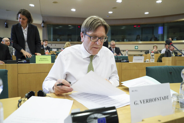 The withdrawal of the UK from the European Union– state of play. Exchange of views with Guy VERHOFSTADT, Parliament's coordinator for the negotiations on the UK withdrawal from the EU and with Danuta Maria HÜBNER, Chair of AFCO and member of the Parliament's Brexit Steering Group