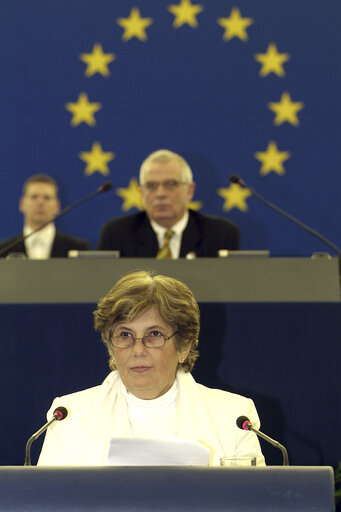 Foto 27: The 2005 Sakharov Prize is awarded to the Women in White - Damas de Blanco, Hauwa Ibrahim and RSF (Reporters without borders)