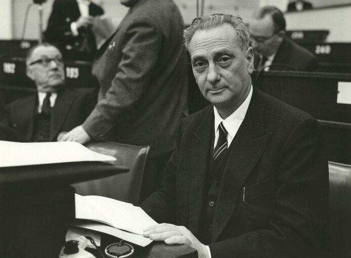 Constitutive session of the new European Parliamentary Assembly in january 1962