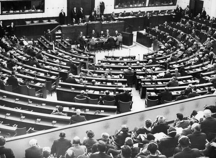 Valokuva 2: Election of Gaetano MARTINO during the European Parliamentary Assembly on the 30th of March 1962