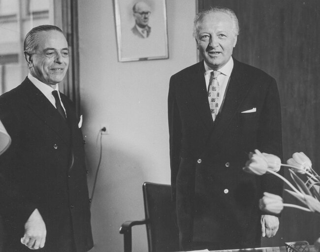 Gaetano MARTINO and Hans FURLER meet during the European Parliamentary Assembly on the 30th of March 1962