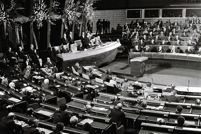 Inauguration of the ' Palais de l'Europe ' hemicycle in Strasbourg - The inaugural ceremony was presided by Valery GISCARD D'ESTAING