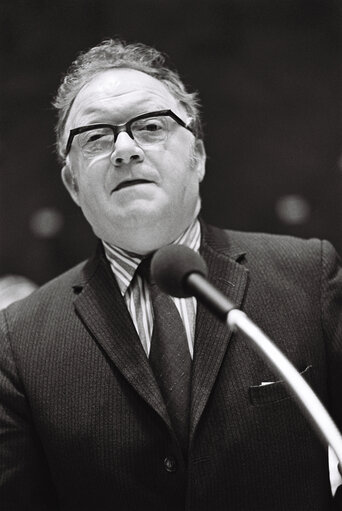 The Lord Albert MURRAY OF GRAVESEND during a session in Luxembourg in February 1977