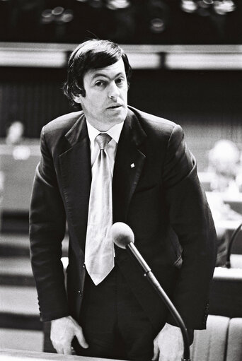 Foto 25: The delegue John Alexander CORRIE during a session in Strasbourg in March 1977.