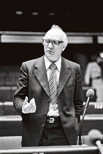 Suriet 35: The delegue Willy DONDELINGER during a session in Strasbourg in March 1977.