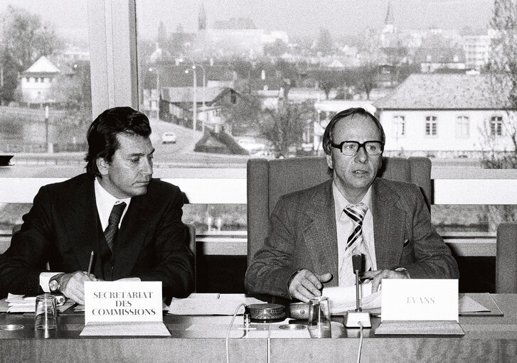 Foto 13: Meeting at the EP in March 1977 in Strasbourg