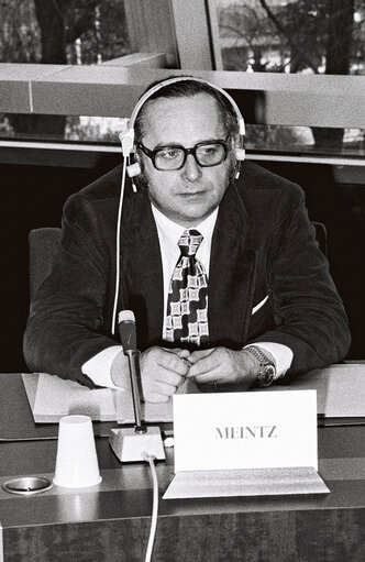 Foto 12: Meeting at the EP in March 1977 in Strasbourg