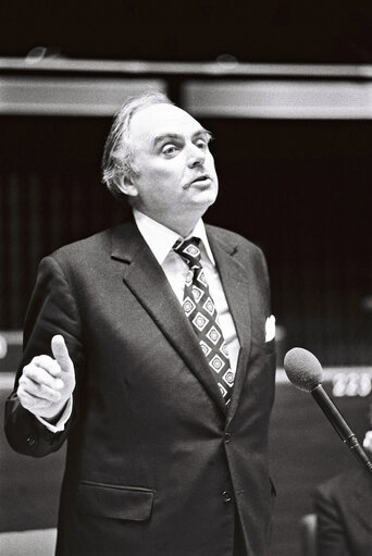 Fotografija 30: The delegue Michael Norman SHAW during a session in Strasbourg in March 1977.