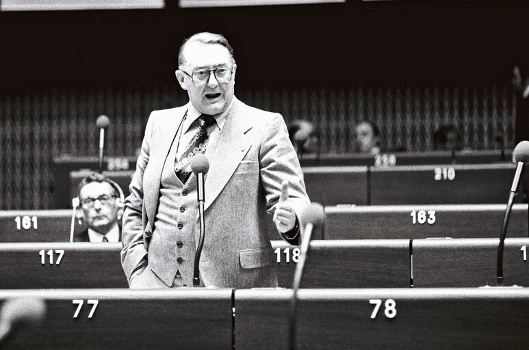 Fotografija 21: The delegue Heinrich AIGNER during a session in Strasbourg in March 1977.