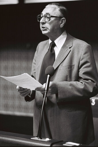 Fotografia 10: The delegue Johannes LAMBERTS during a session in Brussels in  June 1978.