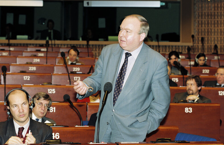 Photo 19: Plenary Session in Strasbourg in December 1992