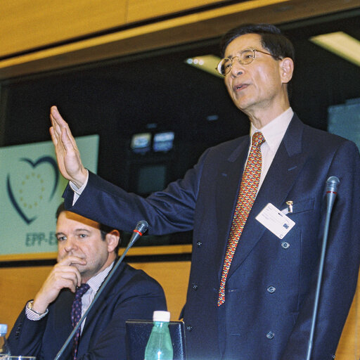 Fotografia 3: Meeting of the EPP Group in the presence of the Chairman of the Democratic Party in Hong Kong