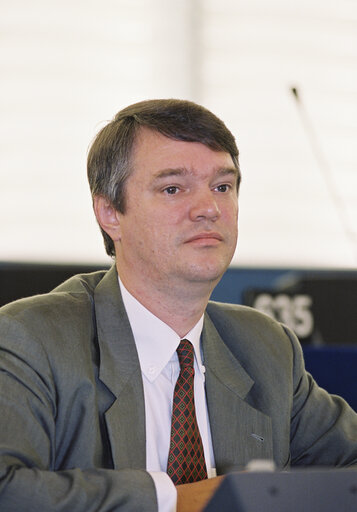 Billede 1: MEP Jules MAATEN in Plenary Session in Strasbourg in June 2000