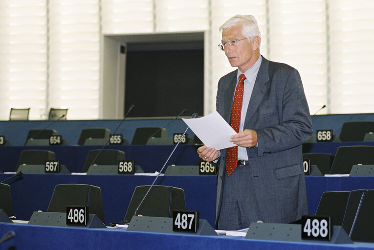 Fotografija 9: mep Reinhard RACK in Plenary Session in Strasbourg  in June 2001