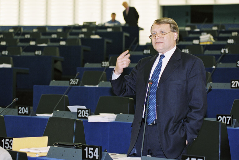 Fotografija 5: mep Georg JARZEMBOWSKI in Plenary Session in Strasbourg  in June 2001