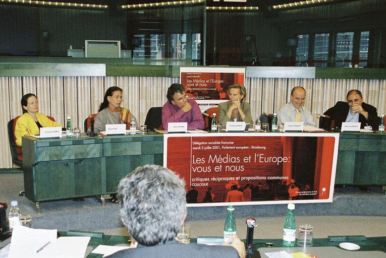 Pervenche BERES, Michele BUR, Olivier DUHAMEL, Christine OCKRENT, Bernaerd POIGNANT, Jean Louis MISSIKA during the conference 'Media and Europe, Me and You' in Strasbourg in July, 2001.